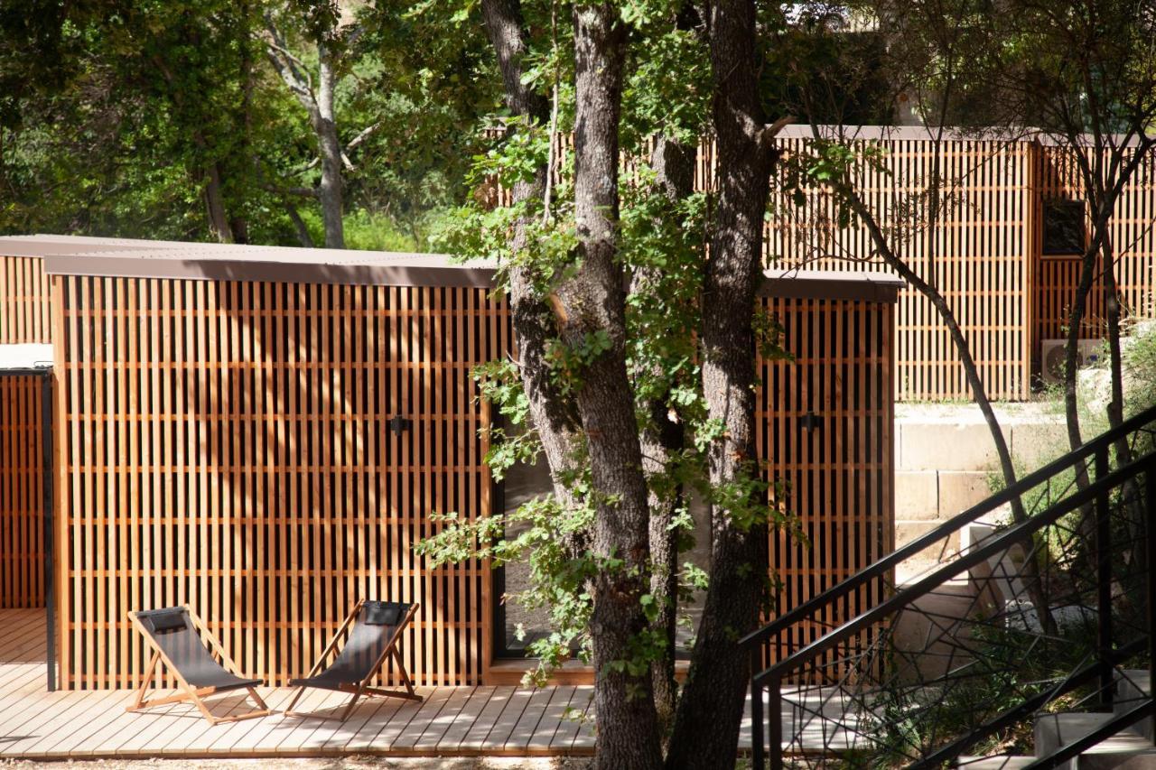 Les Cabanes De La Fontaine Лакост Екстер'єр фото